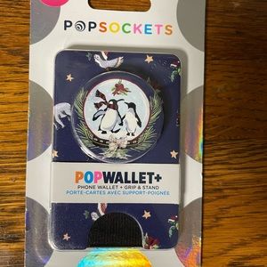 NWT Vera Bradley PopSocket Pop Wallet Vera Bradley Penguins and Snow Globe